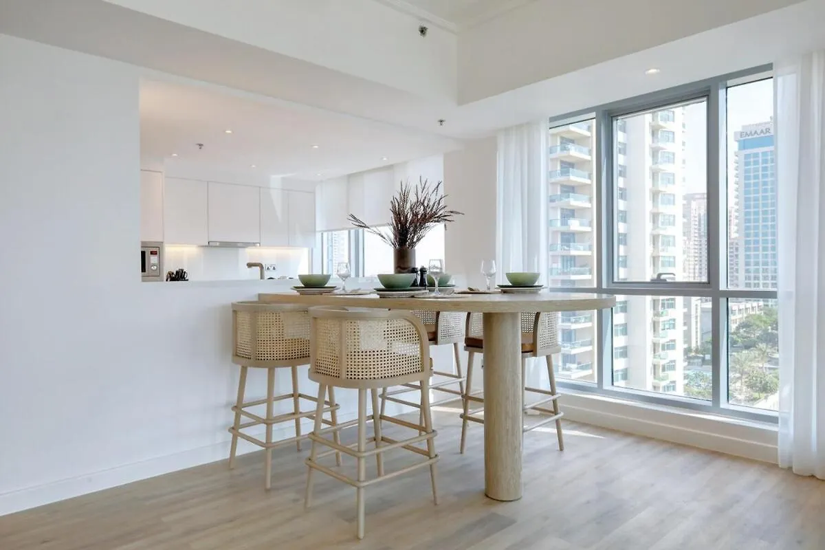 公寓 Luxury 3 Bed Apt With Golf Course Views 迪拜 阿拉伯联合酋长国