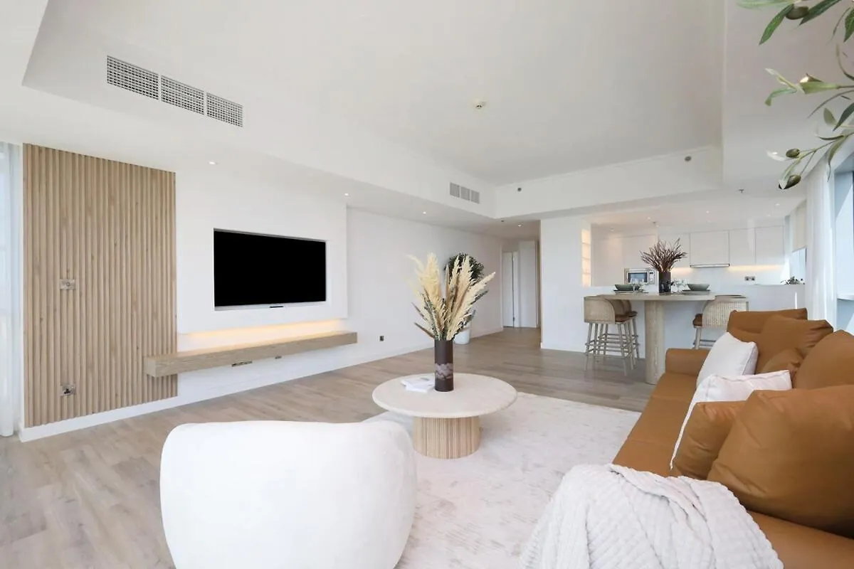 Luxury 3 Bed Apt With Golf Course Views Dubai 0*,